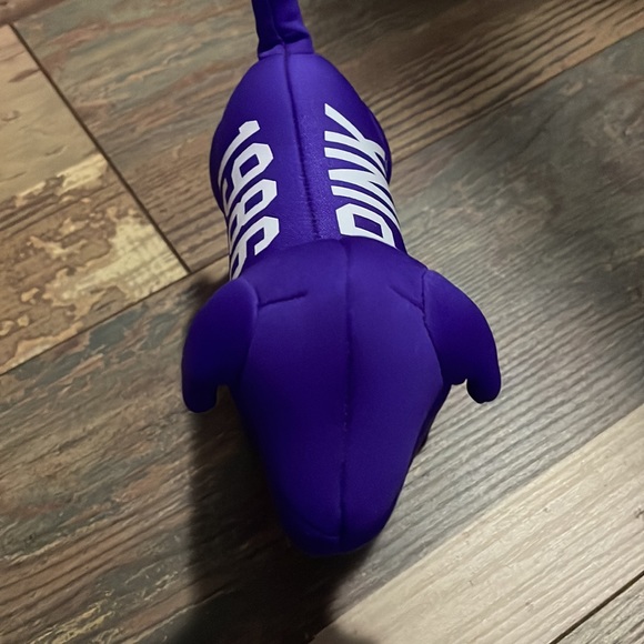 Victoria’s Secret pink puppy dog - Picture 3 of 5